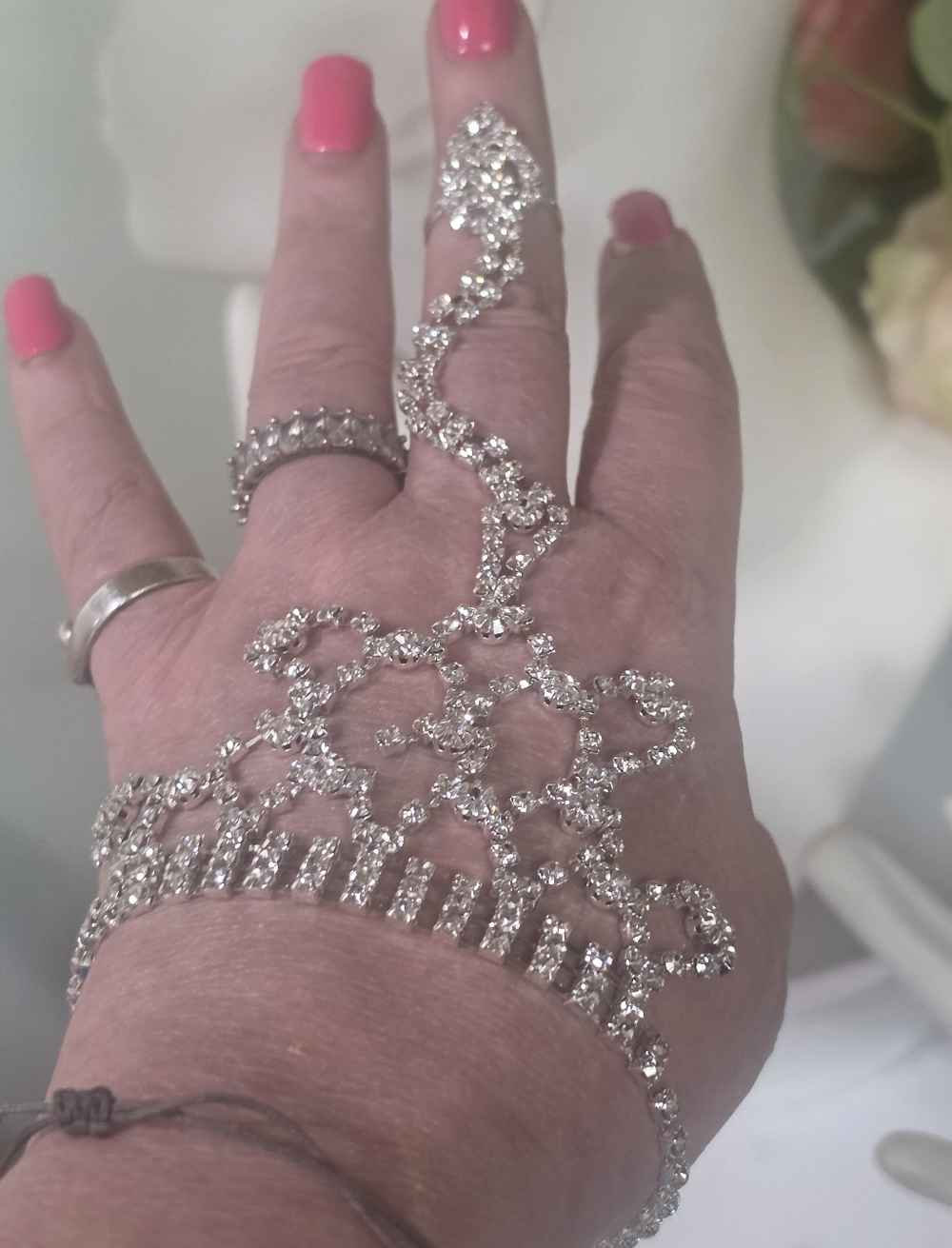 Crystal Silver Hand Chain Bracelet - Silver Rhinestone Handpiece